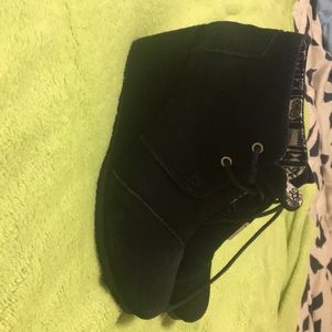Toms black wedges sz 7.5